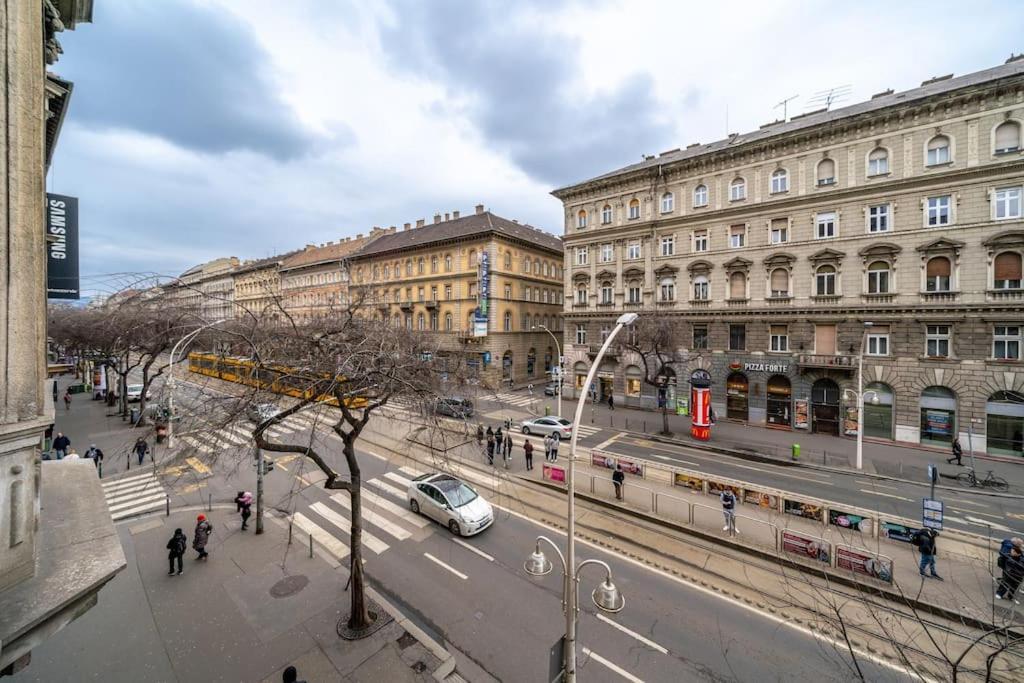 Andrassy Grandeur With Indoor Parking Appartement Boedapest Buitenkant foto