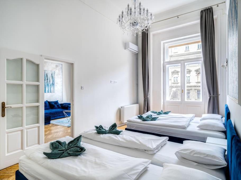 Andrassy Grandeur With Indoor Parking Appartement Boedapest Buitenkant foto