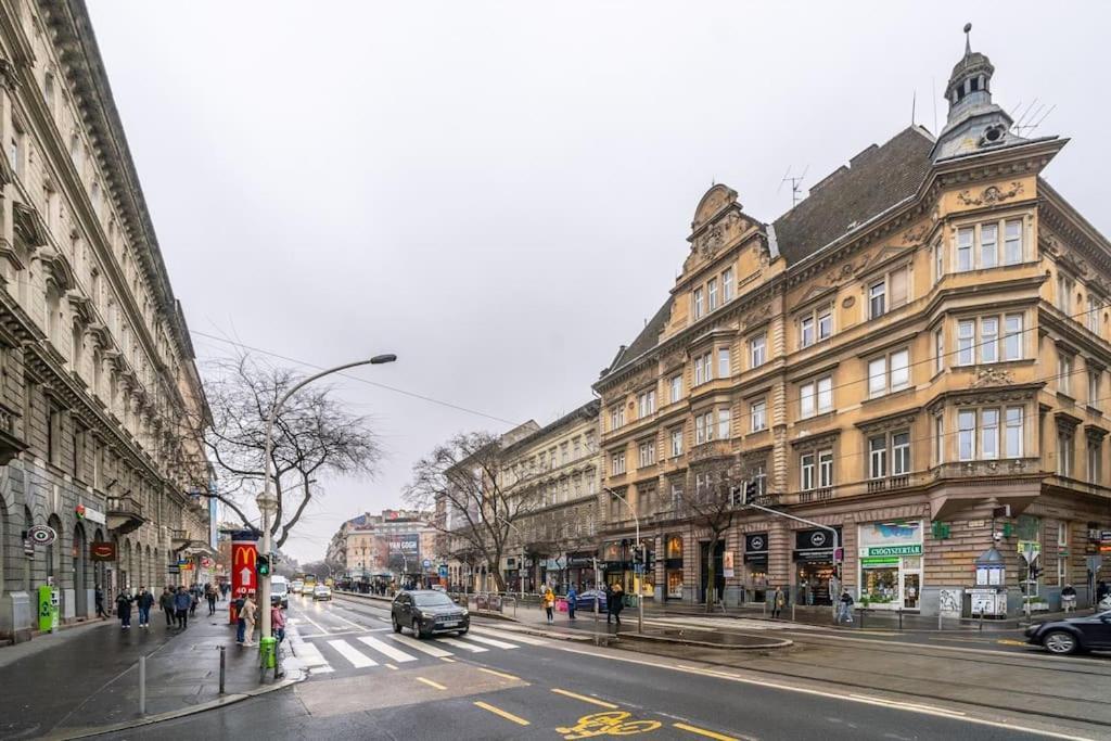 Andrassy Grandeur With Indoor Parking Appartement Boedapest Buitenkant foto
