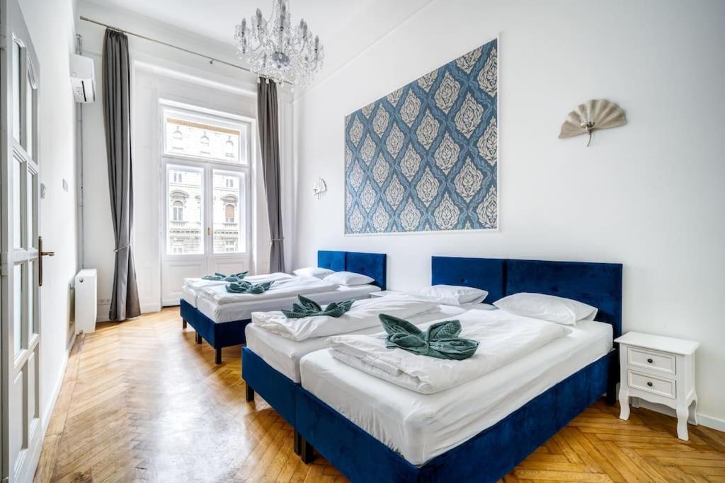 Andrassy Grandeur With Indoor Parking Appartement Boedapest Buitenkant foto