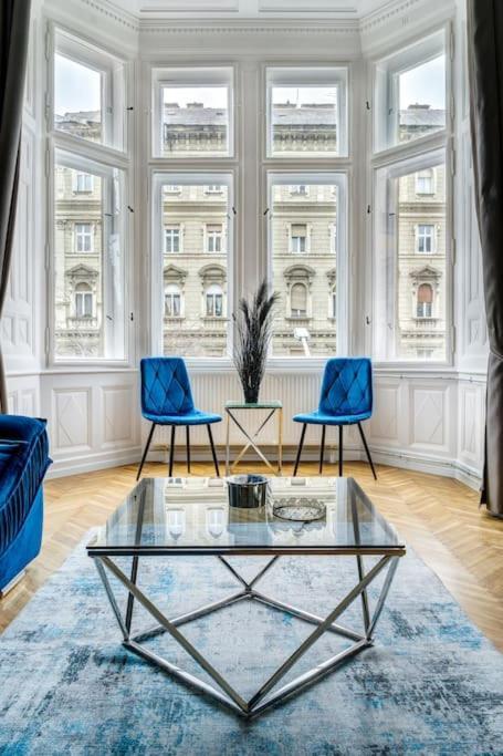 Andrassy Grandeur With Indoor Parking Appartement Boedapest Buitenkant foto