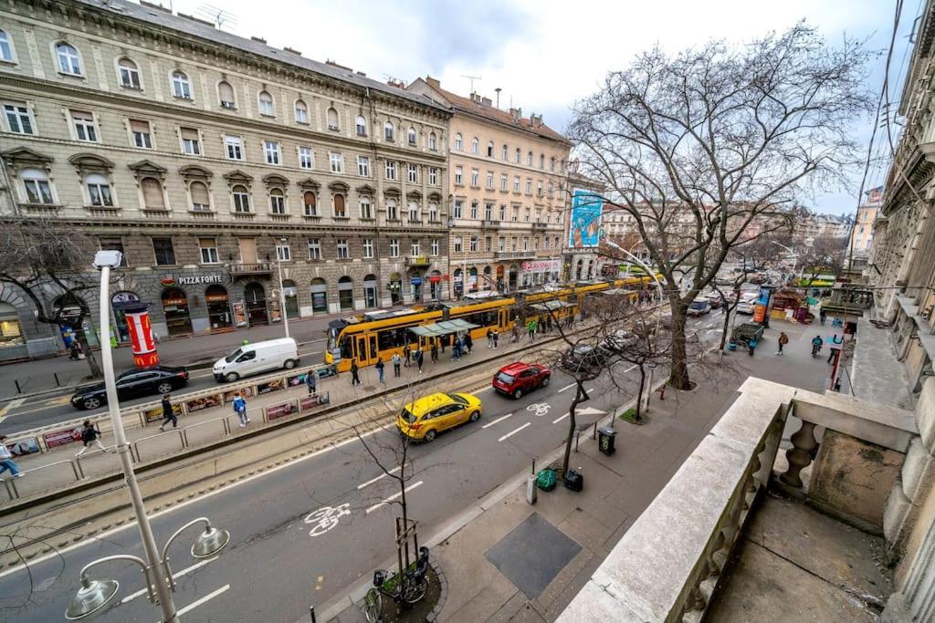Andrassy Grandeur With Indoor Parking Appartement Boedapest Buitenkant foto