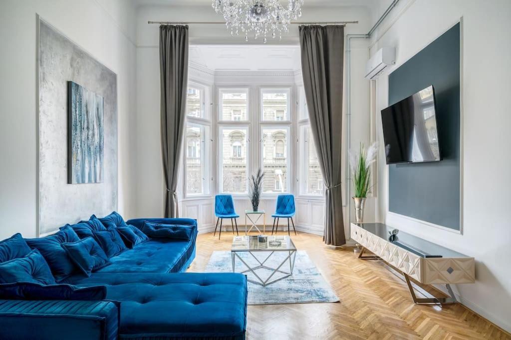Andrassy Grandeur With Indoor Parking Appartement Boedapest Buitenkant foto